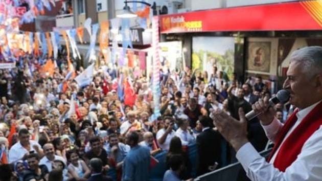 Babakan Yldrm: Dnyada devam eden 10 tane byk projenin 6 tanesini Trkiye yapt