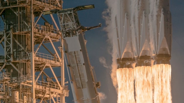SpaceX, ABD Hava Kuvvetlerinin askeri uydusunu frlatmak iin 130 milyon dolarlk teklif ald