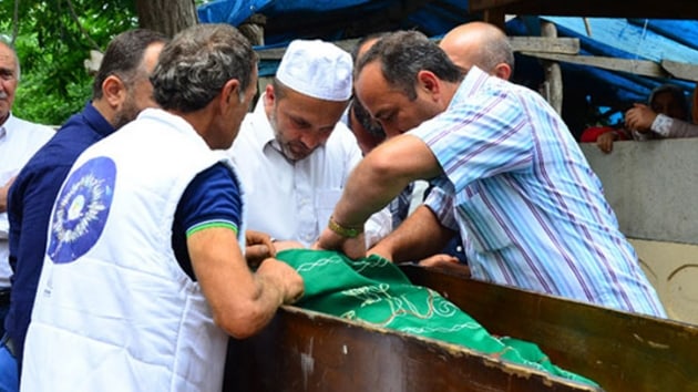 ''Bir eyim yok, alama anne '' diyen ocuk son yolculuuna uurland