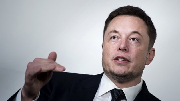 SpaceX firmasnn kurucusu Elon Musk, Tayland'da bir maarada mahsur kalan 13 kiinin kk bir denizaltyla kurtarlmas nerisinde bulundu
