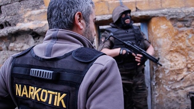Ankara'da uyuturucu satclarna ynelik 200 adrese e zamanl operasyon dzenlendi