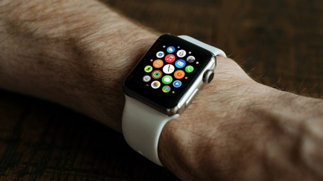 Merakla beklenen yeni nesil akll saat Apple Watch 4, byk ekranl ve erevesiz olabilir
