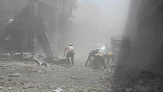 Deyrizor'a yaplan hava saldrsnda 35 sivil hayatn kaybetti