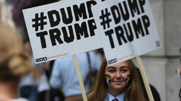ngiltere'de Trump kart protestolar dzenleniyor