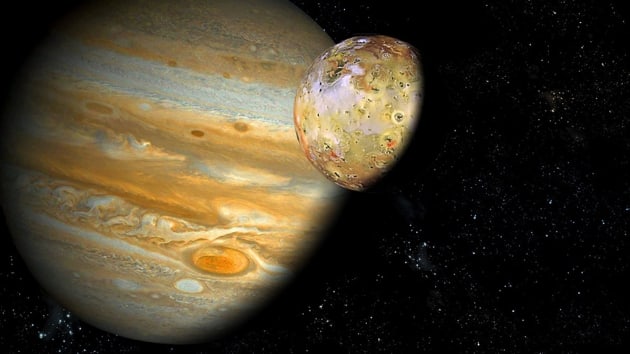 Nasa'nn insansz uzay arac Juno, Jpiter'in uydularndan biri olan o'da yanarda olduunu tespit etti