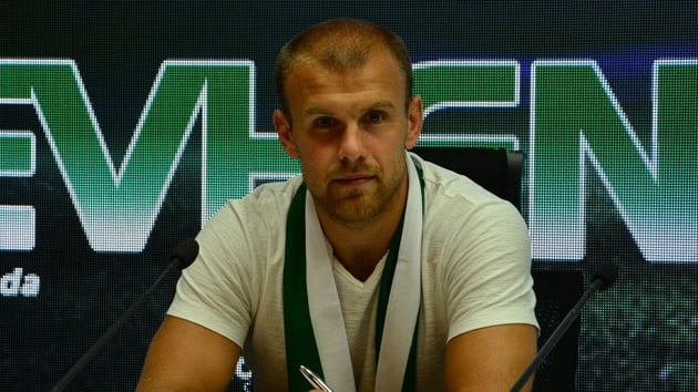  Konyaspor Yevhen Opanasenko ile anlamaya vard