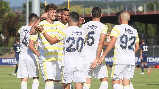 Fenerbahe taraftarnn nne kyor