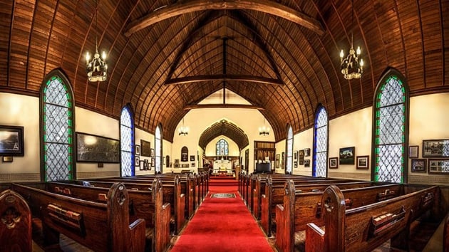 Kilise, sinagog gibi ibadethanelerin azınlık vakıflarına bedelsiz olarak tahsisinin önü açıldı