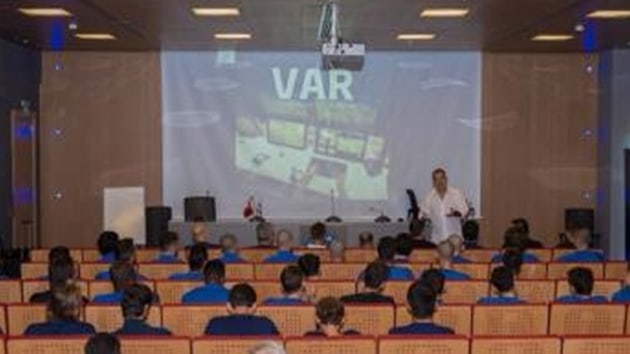 Sper Lig ekipleri VAR eitimi alyor