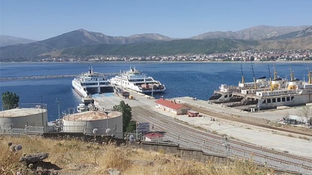 Trkiyenin en byk ikinci feribotu ilk deneme seferine kt
