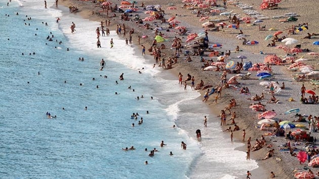 Alman turistin Trkiye'ye ilgisi artt