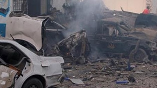Somali'de 2 ayr bombal saldr: 2 kii hayatn kaybetti