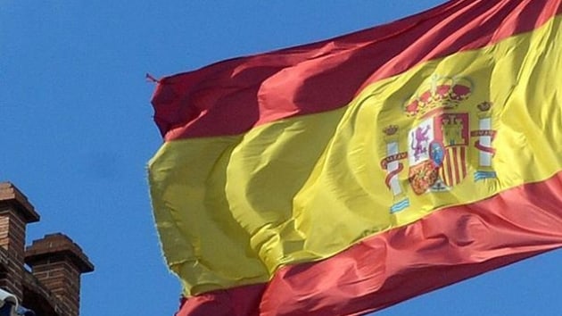 spanya'da Halk Partisi yeni lideri Pablo Casado oldu