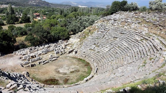 Mula'da bulunan Stratonikeia Antik Kenti yerli ve yabanc ziyaretilerinin rotasndaki yerini koruyor