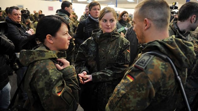 Almanya, askeri personel yetersizliini, AB lkelerinin ordu deneyimine sahip vatandalaryla gidermeyi planlyor