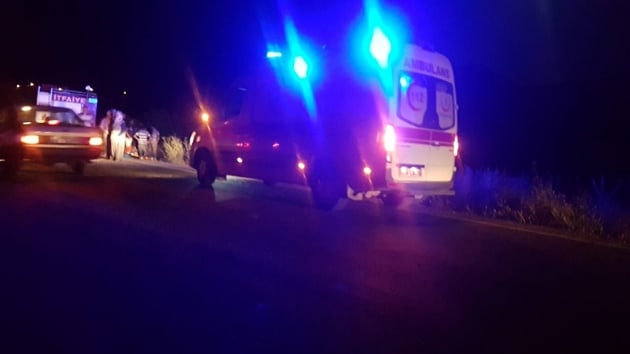 Kayseri'de otomobil traktre arkadan arpt: 3 l, 1 yaral