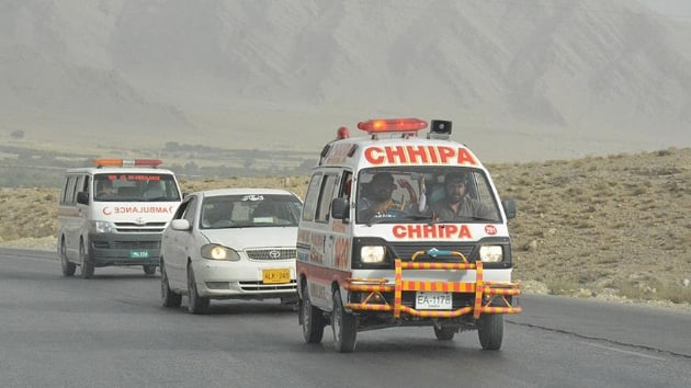 Pakistan'da milletvekili adayna bombal saldr