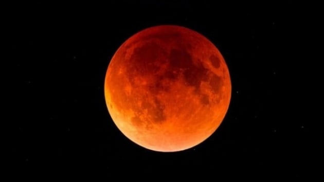 21. yzyln en uzun 'Kanl Ay' tutulmas cuma gn yaanacak 