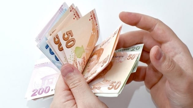 Emeklilerin fark ücretleri bugün yatıyor