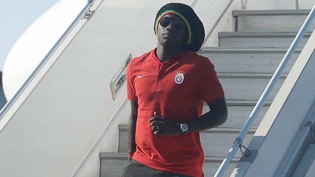 Galatasaray'da Bafetimbi Gomis krizi büyüyor