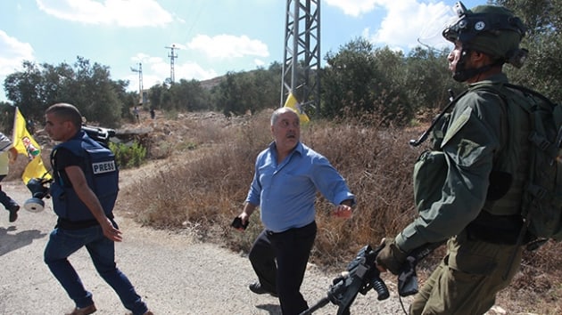 srail askerleri Bat eria'da 4 gazeteciyi gzaltna ald     