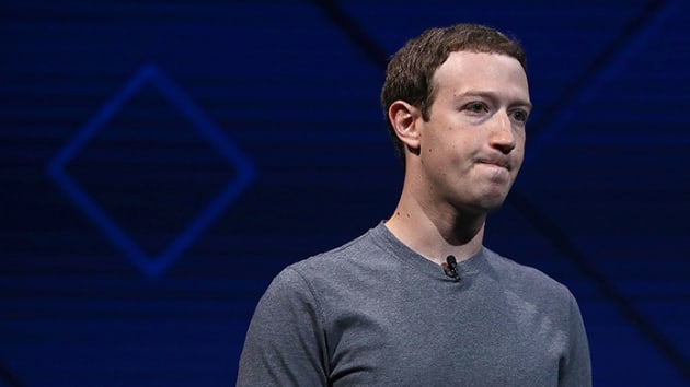 Facebook hissedarlarndan Mark Zuckerberg'e dava
