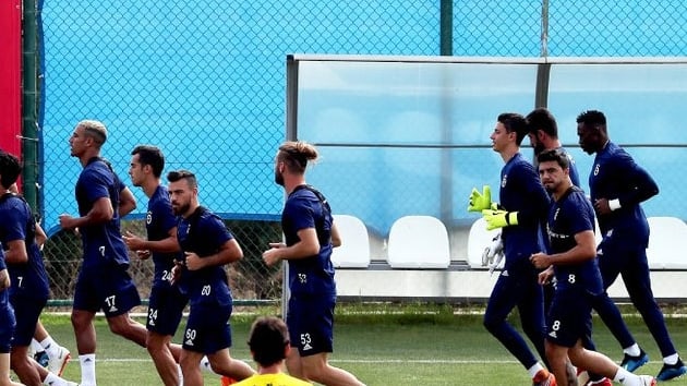 Fenerbahe'de yaprak dkm