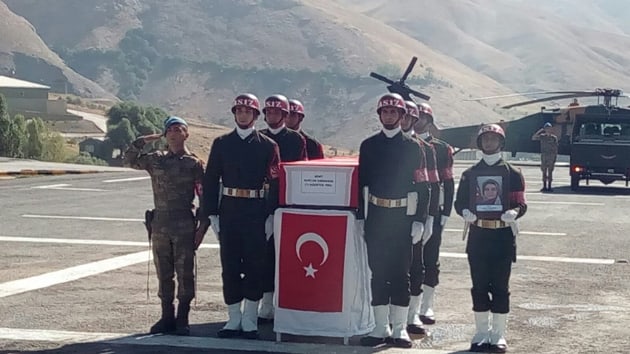 Hakkari'de ehit anne ile bebei iin tren dzenlendi