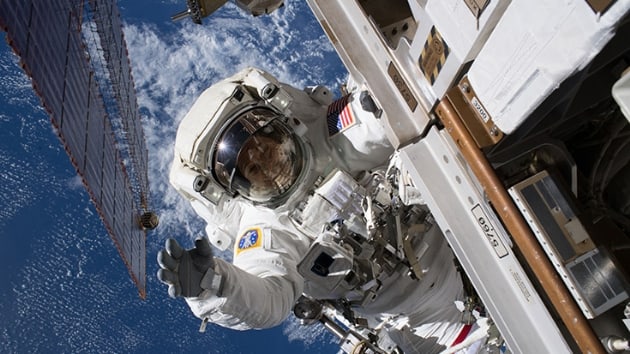 NASA, uzaya gnderecei astronotlar canl yaynda aklayacak