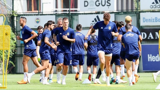 Fenerbahe, Benfica mann hazrlklarna devam etti