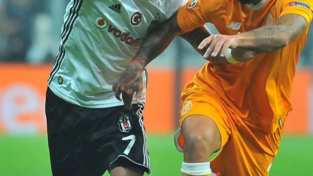 Al Pepe'yi ver Aboubakar'!