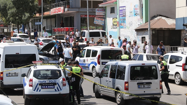 Dur ihtarna uymayan araca ate ald