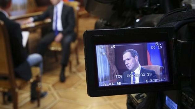 Medvedev: Gney Osetya'ya saldran Saakavili, ABDnin desteine gveniyordu