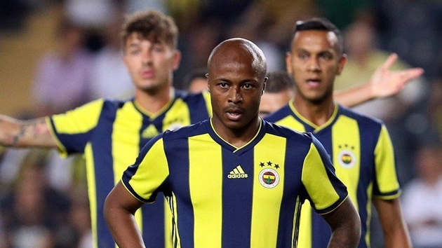 Andre Ayew Benfica mann rvanna sakland