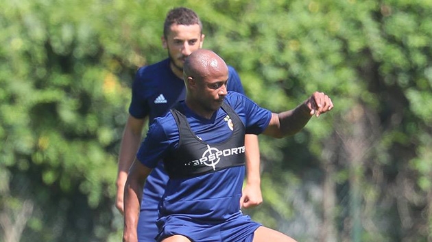 Bursaspor ma hazrlklarna balayan Fenerbahe, 5'e 2 top kapma ve pas alt