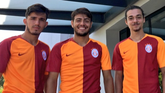 Galatasaray; Mutlu Aksu Doan, Ali Yavuz Kol ve Sleyman Lu ile profesyonel szleme imzalad
