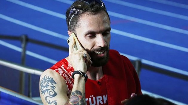 Bakan Erdoan altn madalya kazanan Guliyev'i telefonla arayarak tebrik etti
