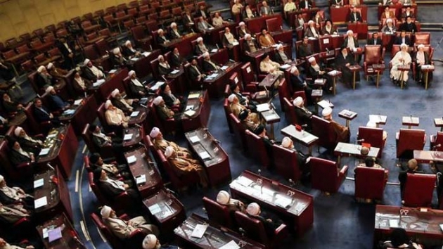 ranl muhalif liderden Uzmanlar Meclisine eletiri: Grevini yerine getirmiyor