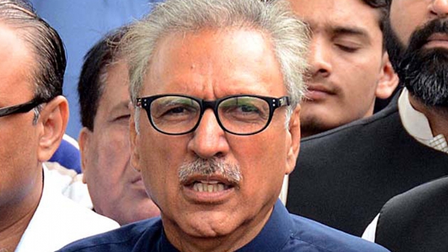 Pakistan'da resmi sonulara gre Adalet Hareketinin aday Arif Alvi'nin lkenin 13. cumhurbakan seildi