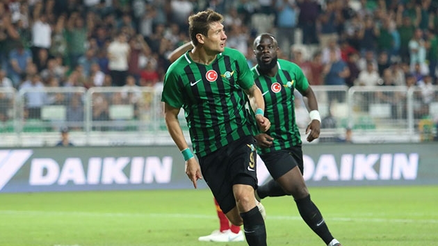 Seleznyov, Galatasaray'n kapsndan dnd