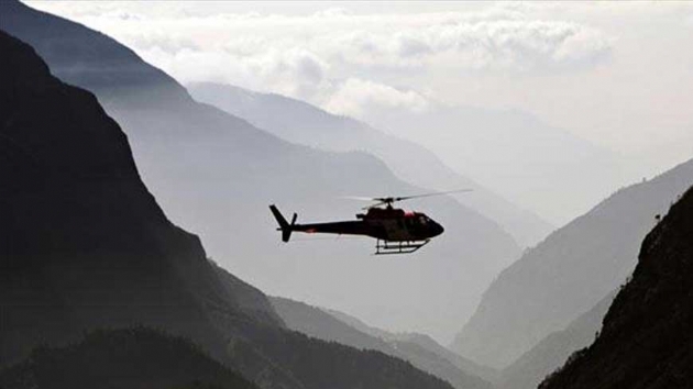 Himalayalar'da helikopter kayboldu