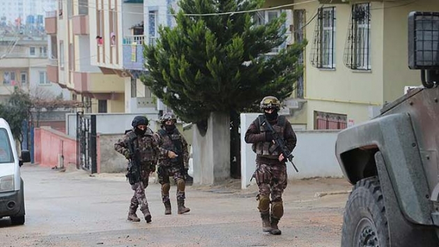 rnak'ta PKK'nn 'ehir yaplanmas'na operasyon: 23 gzalt
