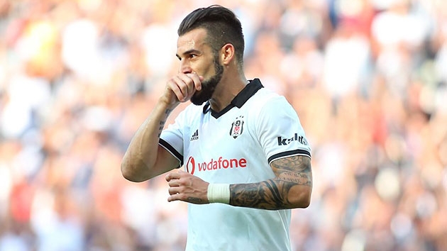 Al Nasr, Alvaro Negredo'yu istedi