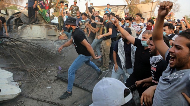 Siyasi uzmanlar Basra'daki olaylarn ii i savana dnebileceini belirtiyor