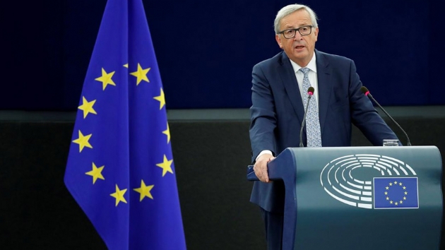 AB Komisyonu Bakan Juncker, Avrupa'nn enerji ithalatn ABD dolar ile gerekletirmesini eletirdi