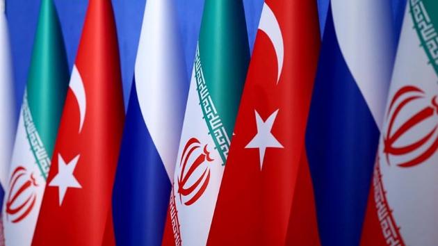 Trkiye, Rusya ve ran heyetleri, Suriye anayasas iin ortak alma Grubu kurdu