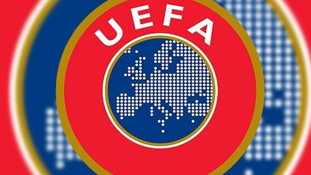 UEFA, kulplere transfer kstlamas getiriyor