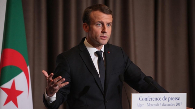 Fransa Cumhurbakan Macron, Cezayirli mevkida Buteflika ile grt