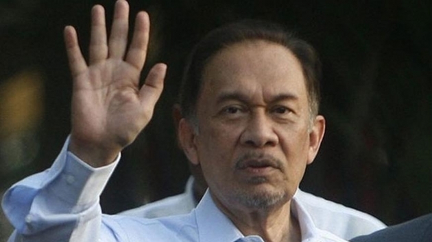 Malezya'da Enver brahim siyasete dnyor