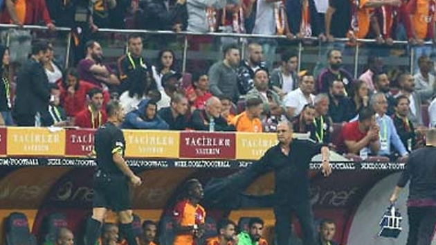 Galatasaray alehine verilen penalt Fatih Terim'i ldrtt